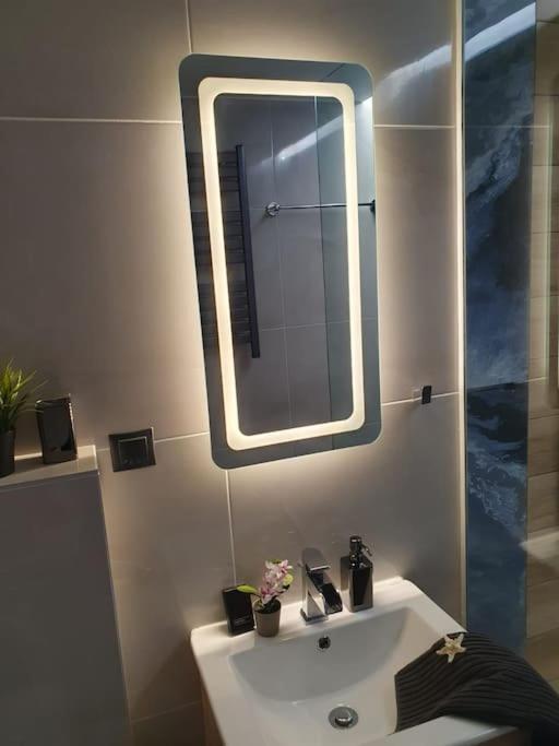 Pleasantstay City Appartement เทสซาโลนิกิ ภายนอก รูปภาพ